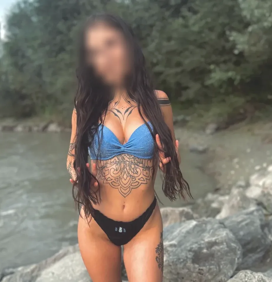 Eilidh, 24
