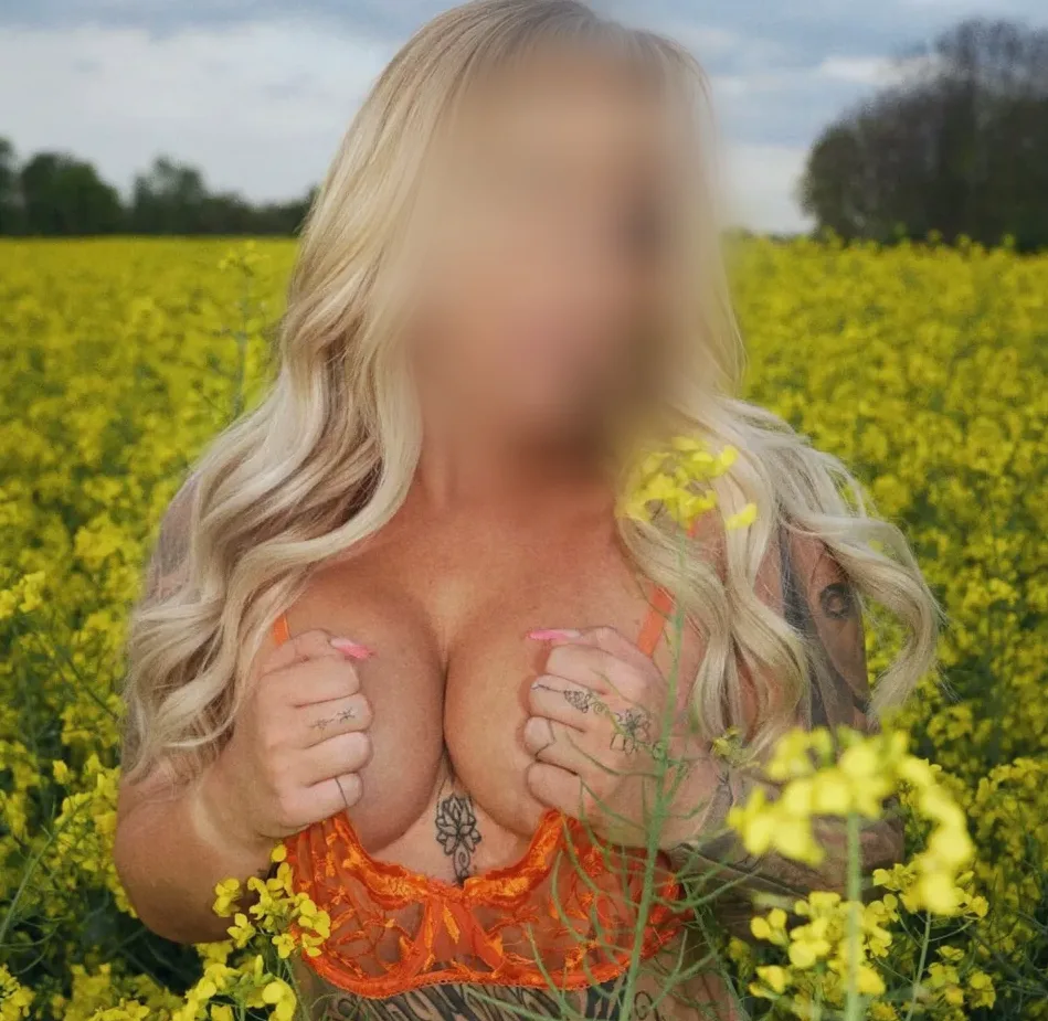 Hannah, 30