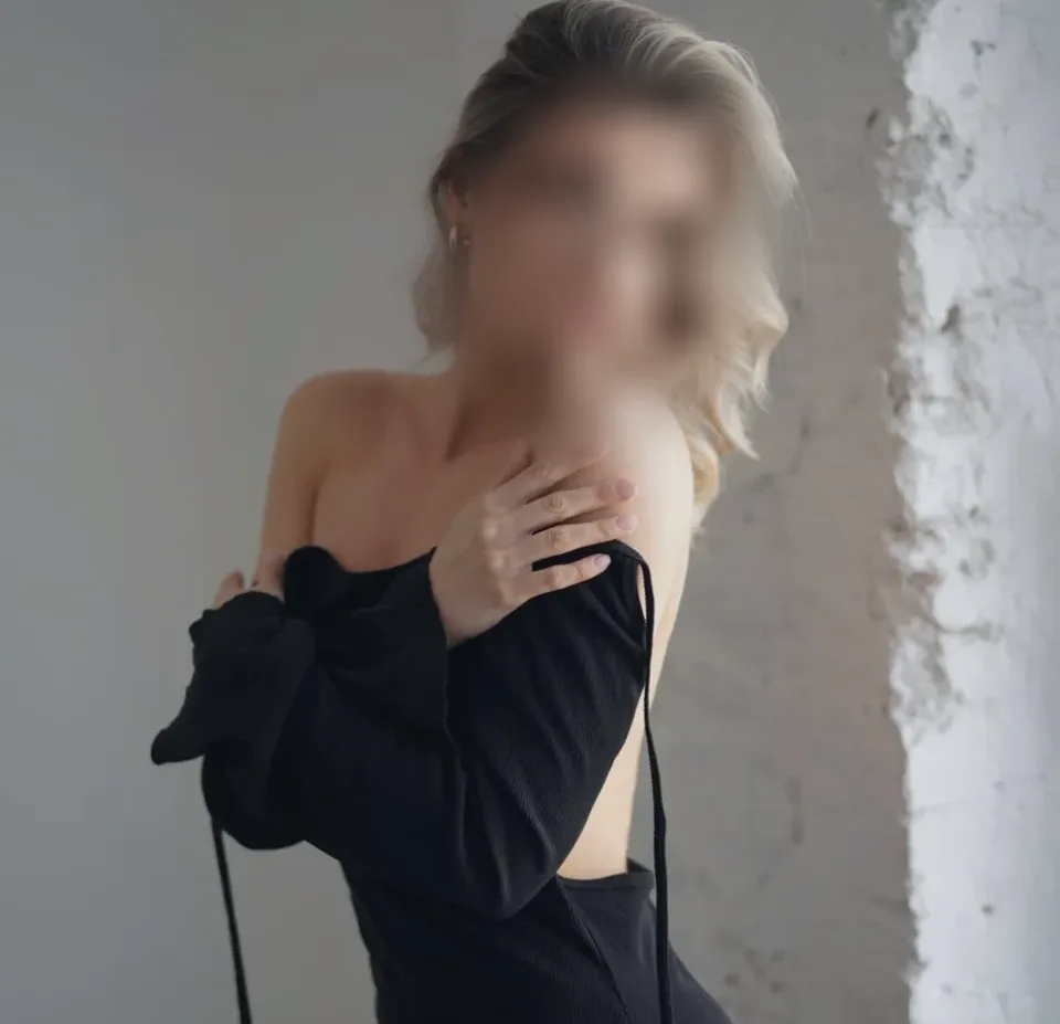 Magda, 25