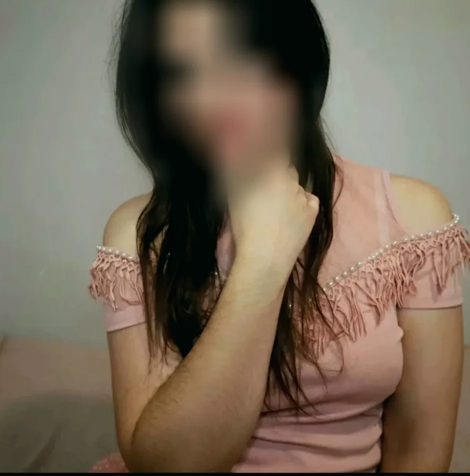 Tiana, 32